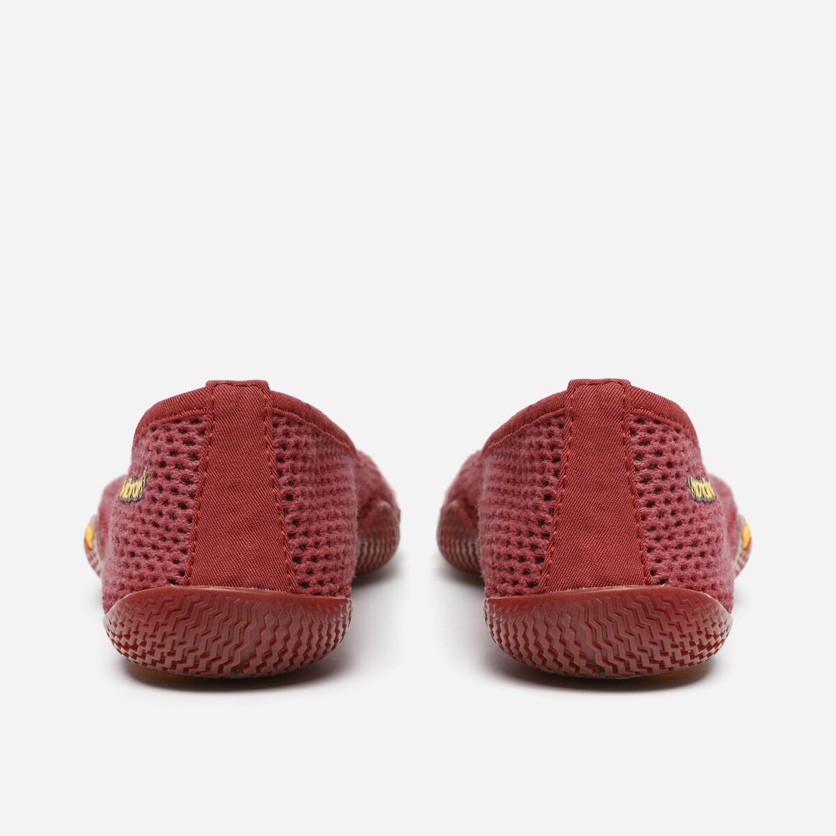 Paire de Vi-B ECO rouge, esthétique inspirée de la danse